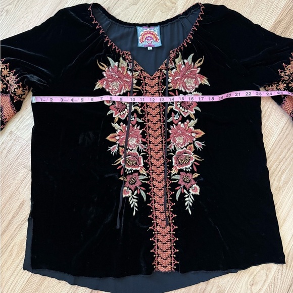 Johnny Was Silk Blend Boho Elim Velvet Peasant Blouse Embroidered Black Sz Large - Picture 5 of 12